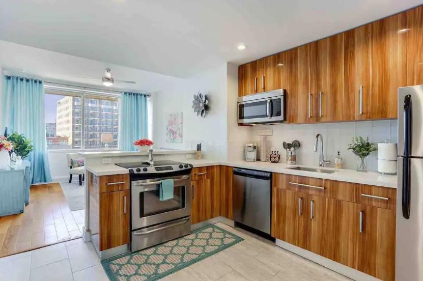Amazing Condos Beautiful View 2 Blocks To French Quarter, Small Rooftop Pool, Gym, Seanger Theater, Super Dome, And Bourbon St Nova Orleães Quarto foto
