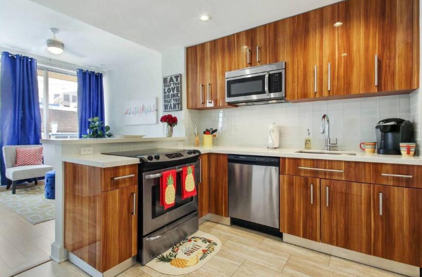Amazing Condos Beautiful View 2 Blocks To French Quarter, Small Rooftop Pool, Gym, Seanger Theater, Super Dome, And Bourbon St Nova Orleães Quarto foto