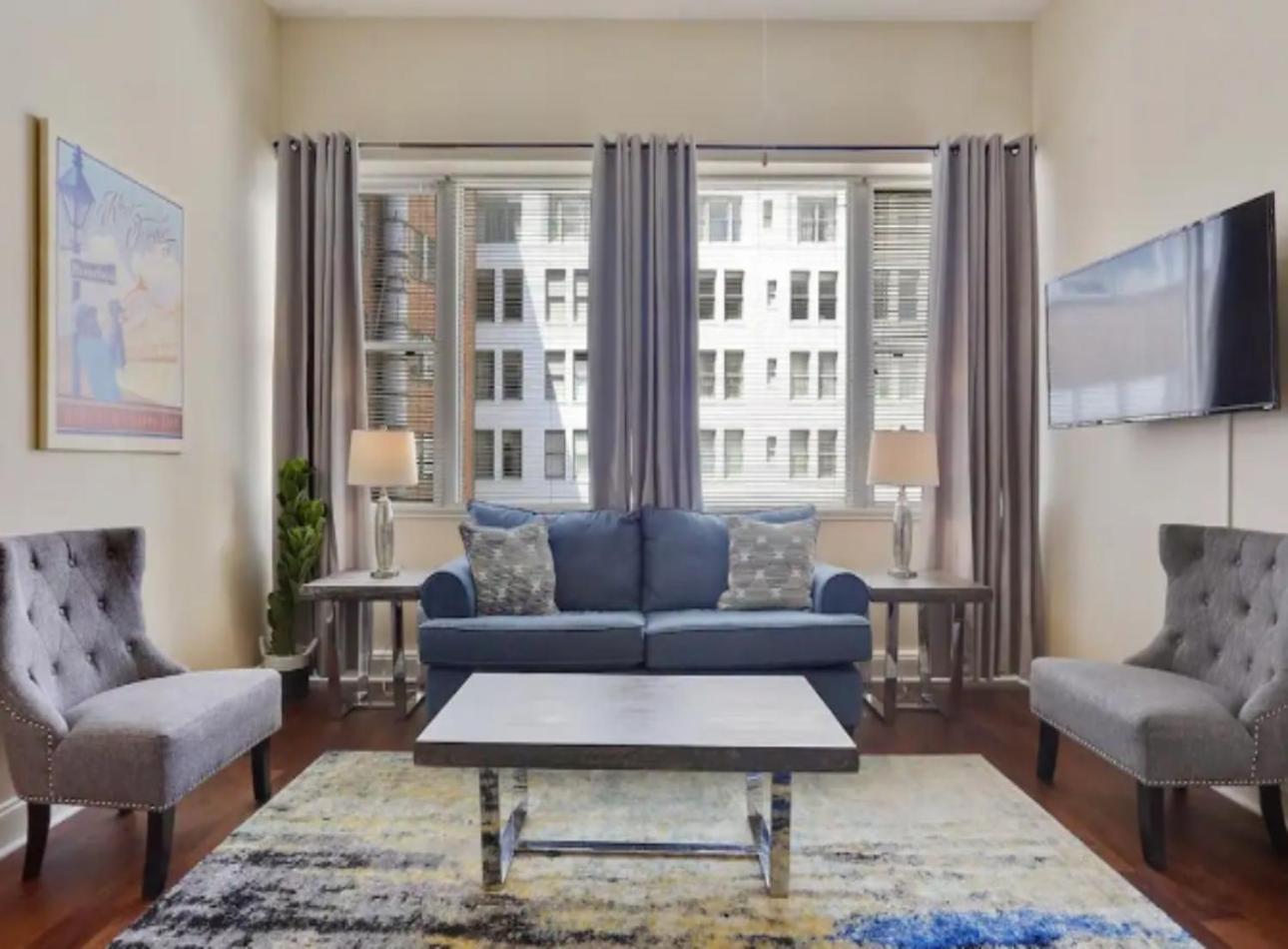 Amazing Condos Beautiful View 2 Blocks To French Quarter, Small Rooftop Pool, Gym, Seanger Theater, Super Dome, And Bourbon St Nova Orleães Exterior foto
